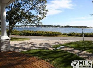 19 Vineyard St, East Falmouth, MA 02536