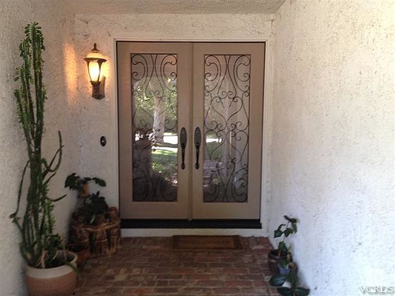 2nd image of 290 Parkview Dr