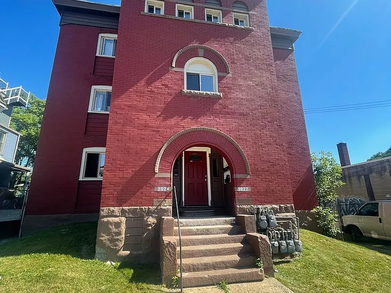 3822 Liberty Ave. — Photo 1