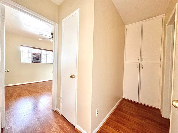 5th image of 13532 Vanowen St APT 3