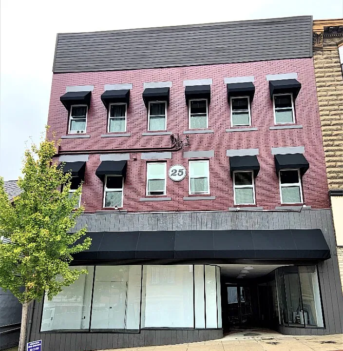 Building Photo 3