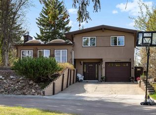 8 Garland Pl, Saint Albert, AB T8N 1A7