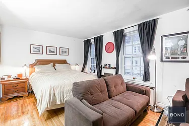 Rented by Bond New York