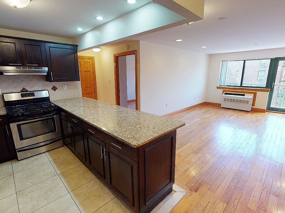 84-14-143rd-Street-6B-04142021_164907