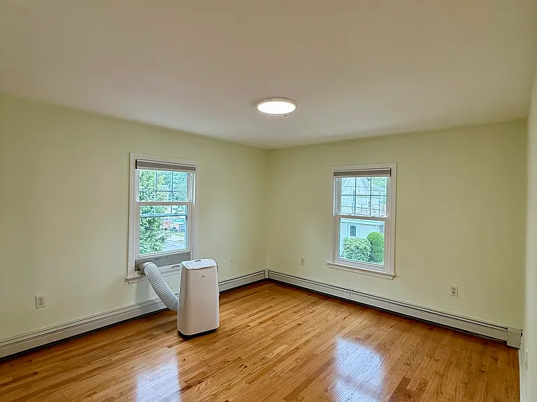 18 Pine St #1 — Photo 13