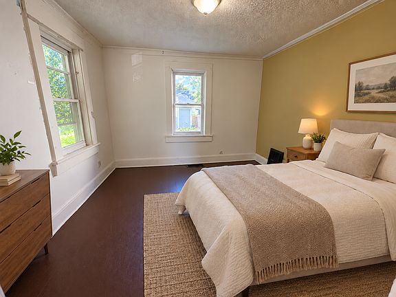 5th image of 1045 Inman St