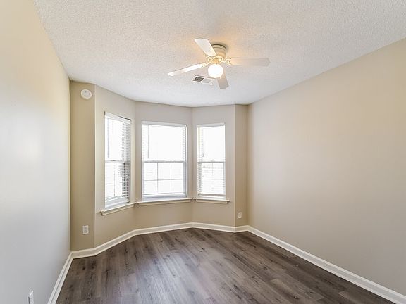 5th image of 80 Oakland Woods Cv