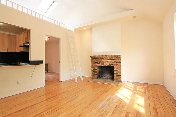 Rented by JK Dansar Corp | media 27