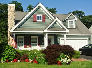 94 Golden Spruce Dr, Calverton, NY 11933