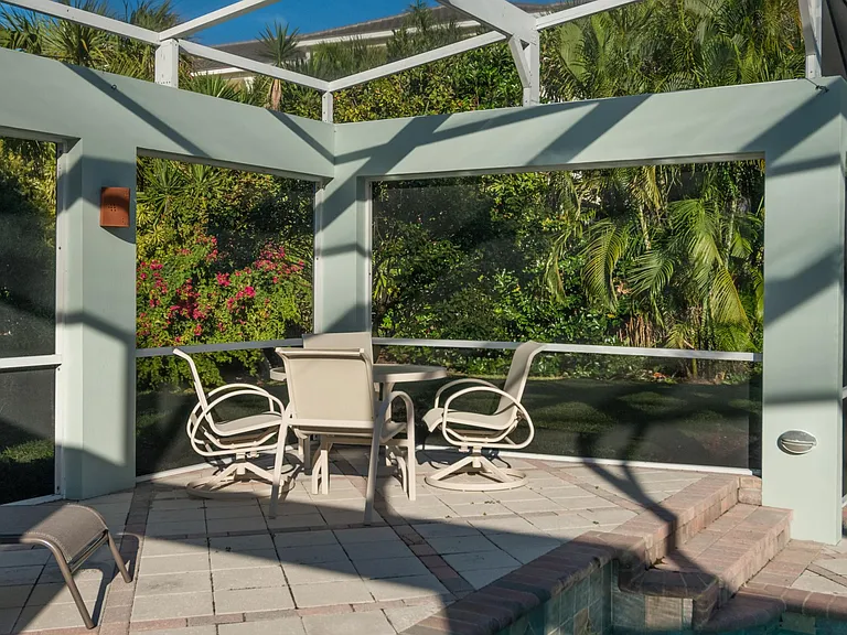 725 Conn Way — Photo 27