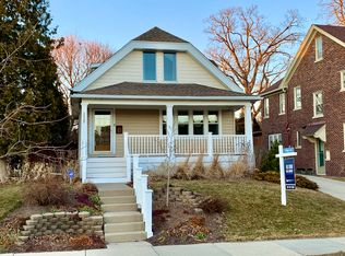 2020 E Kenmore Pl, Shorewood, WI 53211