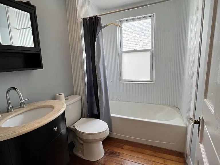 1011 E Breckinridge St — Photo 8