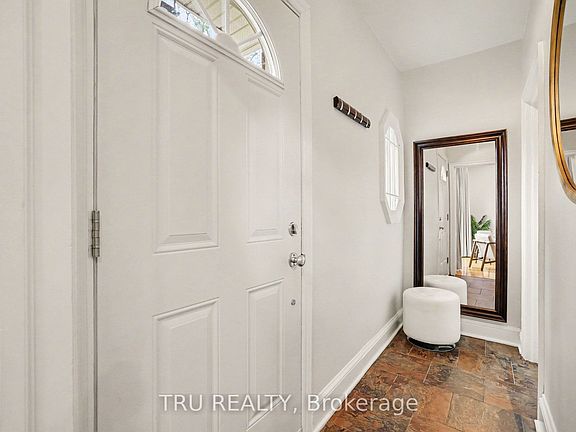 3rd image of 51 Merritt Ave