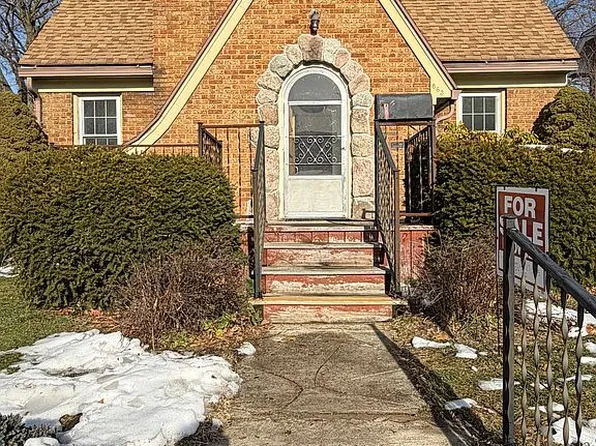 863 Arlington St NE, Grand Rapids, MI 49505