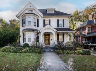 186 Buckingham St, Springfield, MA 01109