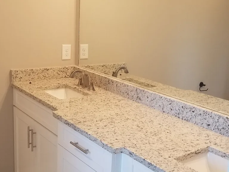 1121 Lawrence Ave #6 — Photo 26