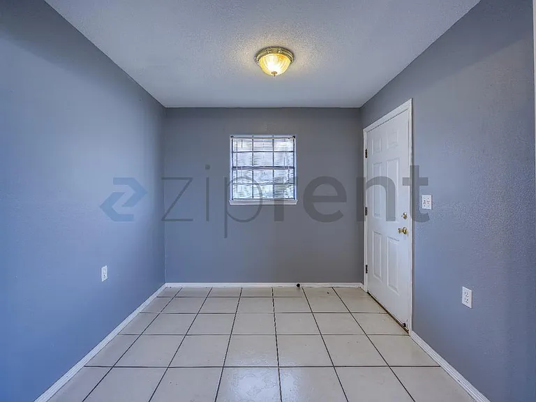 6053 Blanco River St — Photo 12