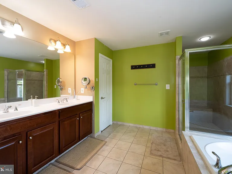 14298 Ladderbacked Dr — Photo 21