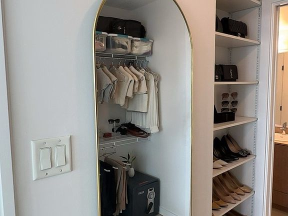 3rd image of 610 Granville St #2314