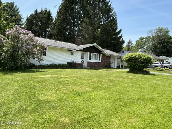 18 Gregory Street, Gloversville, NY 12078