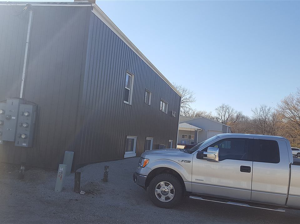 2nd image of 5 S Main St