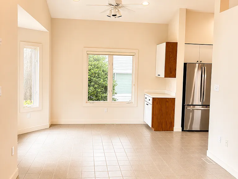 7204 Elizabeth Dr — Photo 7