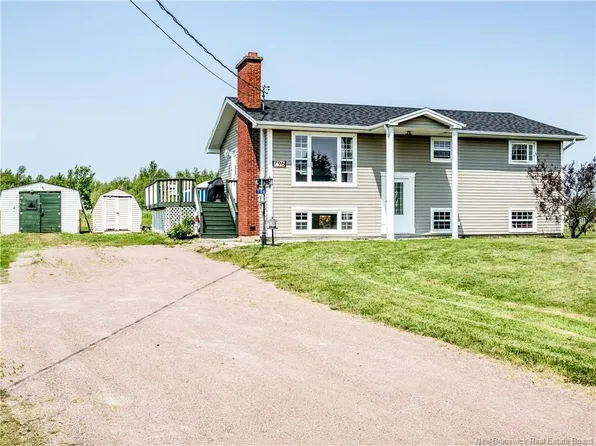 796 Royal Rd, Memramcook, NB E4K 2R4