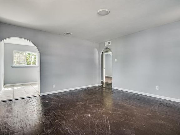 5th image of 2814 Cedar Park Blvd