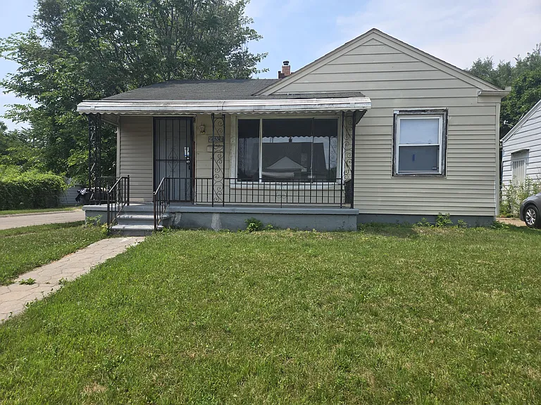 6201 Rosemont Ave — Photo 1