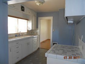 3rd image of 3015 SE Sellwood St