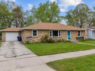824 E Harding Dr, Appleton, WI 54915