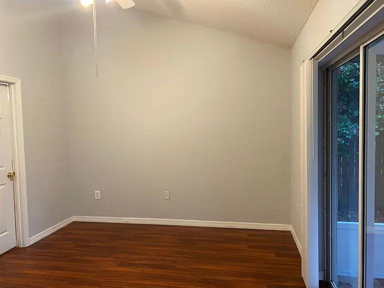 3338 Kelsey Ln — Photo 12