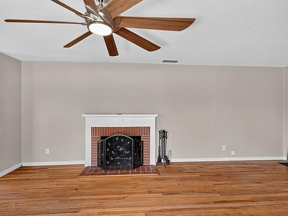 4th image of 709 S Lee Ave