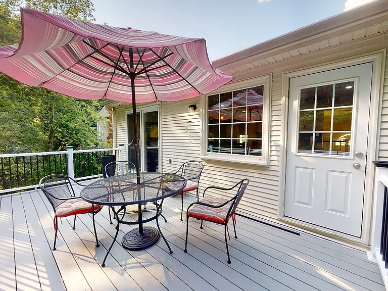 7628 Chancellor Way — Photo 27