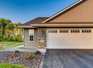 20089 Fitzgerald Cir, Forest Lake, MN 55025