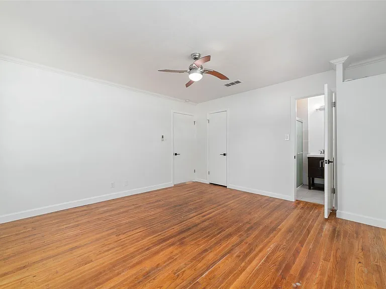 4415 Merwin St — Photo 15