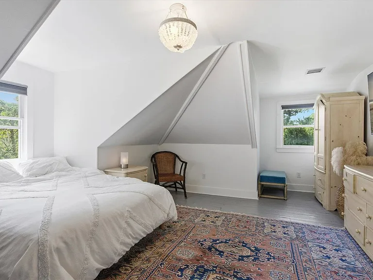 255 Sunset Ave — Photo 14