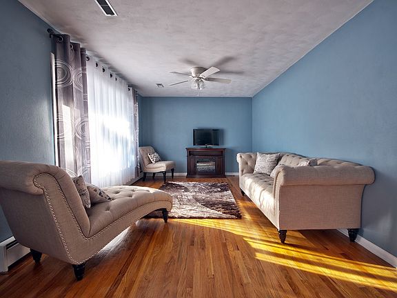 4th image of 58191 Crumstown Hwy