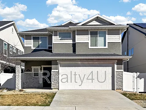 138 E Crown Point Dr Photo 1