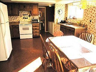 4th image of 6 Patrician Ln
