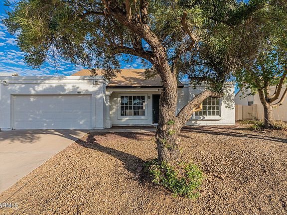 3rd image of 4556 W TOPEKA Drive