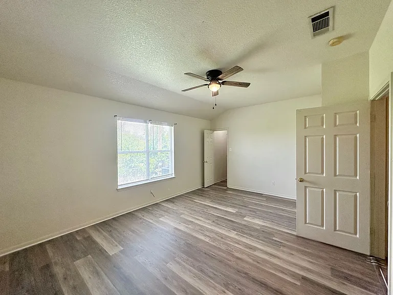 3705 Woodrow Dr — Photo 12