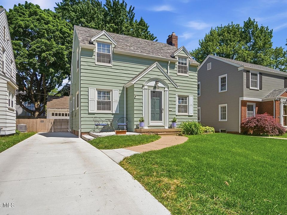 1st image of 3836 Bowen Rd