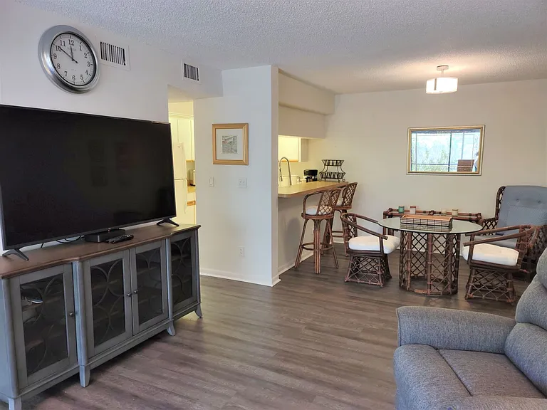650 Bird Bay Dr E #105 — Photo 21