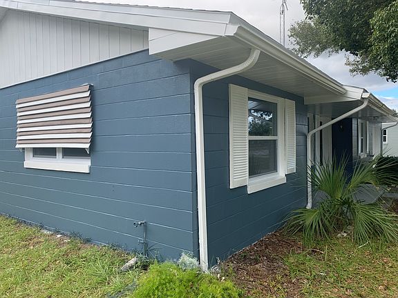 5th image of 376 Marion Oaks Dr