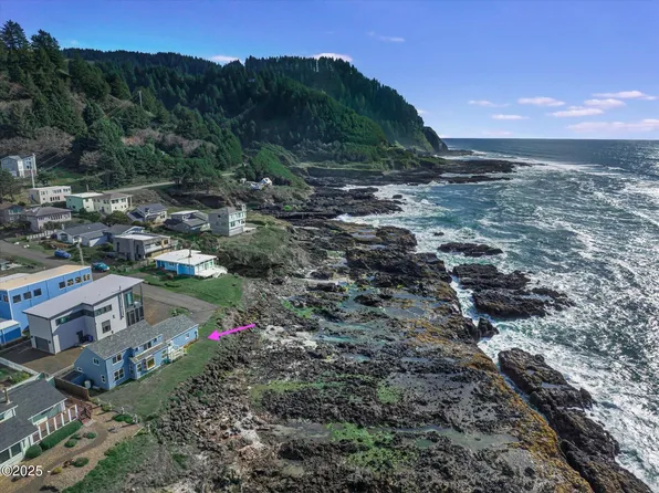 93 Gender Dr, Yachats, OR 97498