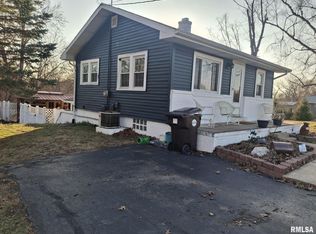 671 N Pleasant Hill Rd, East Peoria, IL 61611