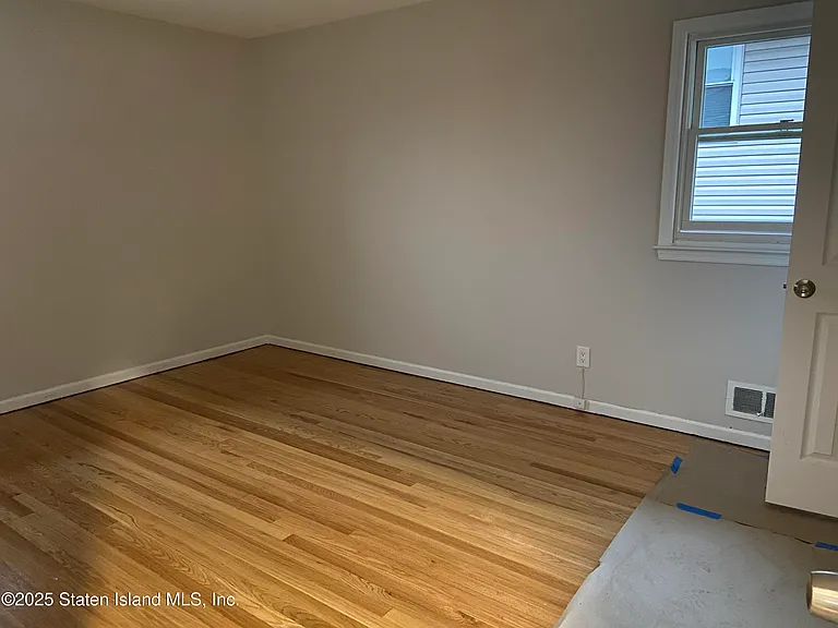 11 Duncan St #1 — Photo 3