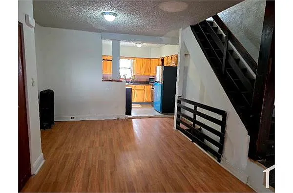 Building Photo - 1327 S Newkirk St