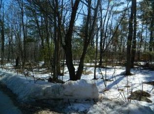 1 Prescott Heights Rd, Hooksett, NH 03106